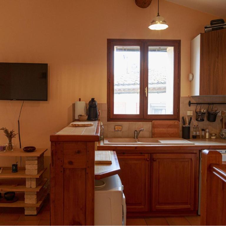 Chalet en Provence avec terrasse dans le village - Two-Bedroom Villa - 4