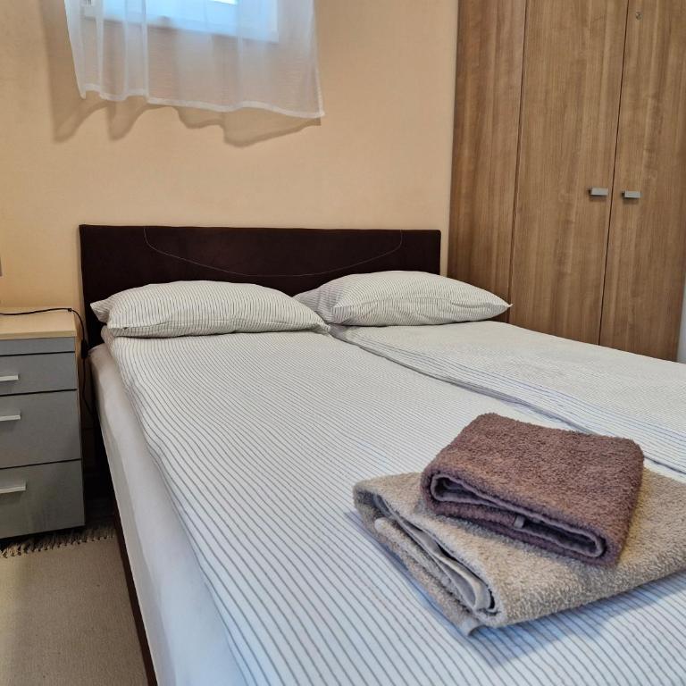 Apartman New - One-Bedroom Apartment with Balcony - 13