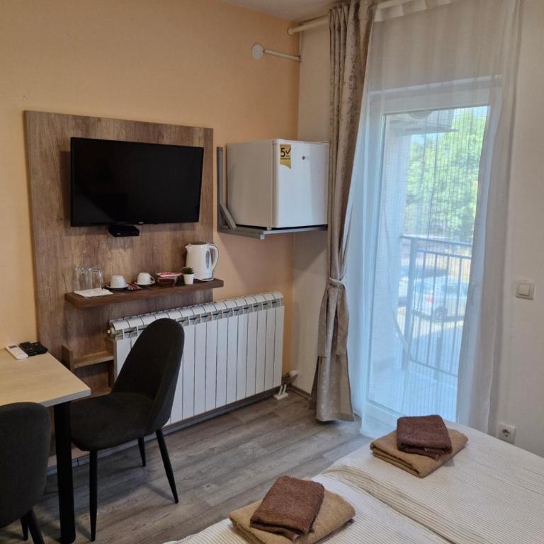 Apartman New - One-Bedroom Apartment with Balcony - 5