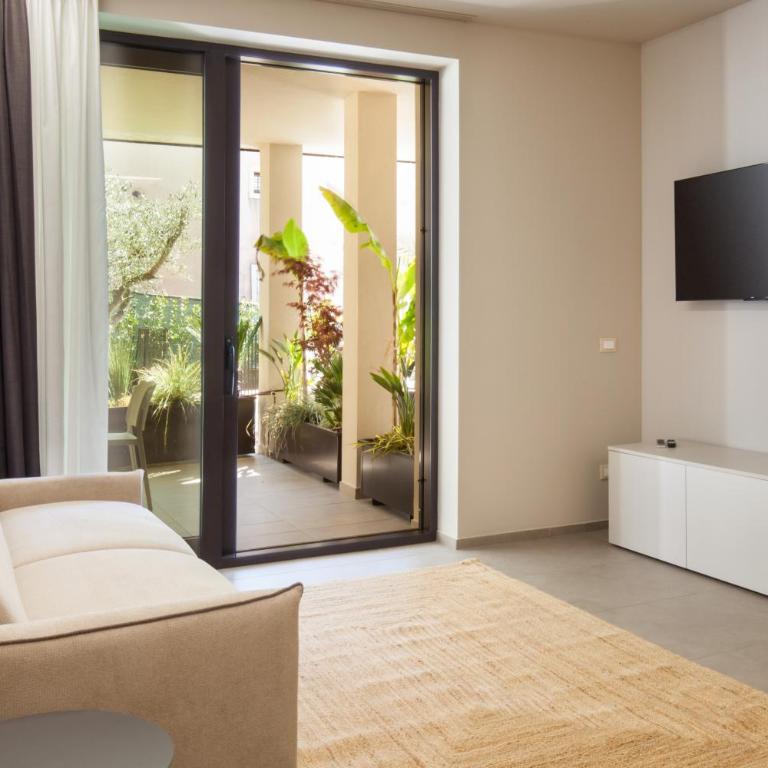 Villa Carlotta - Appartamento con 2 Camere da Letto e Vista Piscina - 15