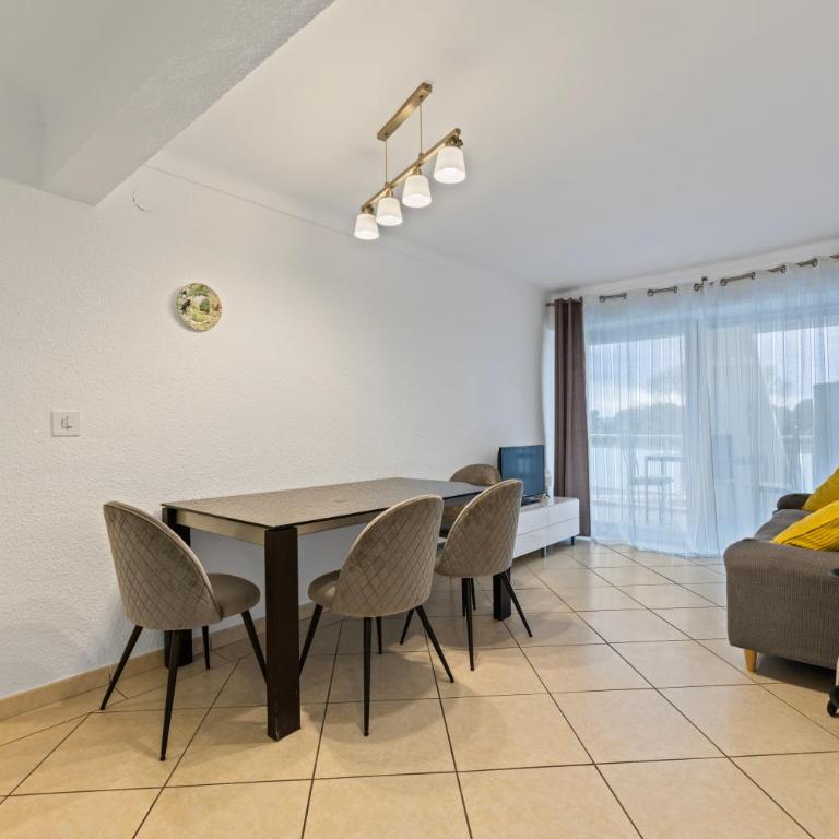 Apartamento Delta Muga con Vistas al Mar - Apartamento de 2 dormitorios con balcón y vistas al mar - 2