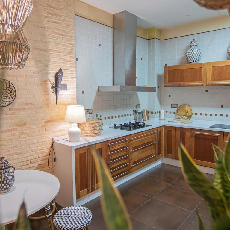 10Pax Terraza minipiscina-jacuzzi Parking free - Villa - 60