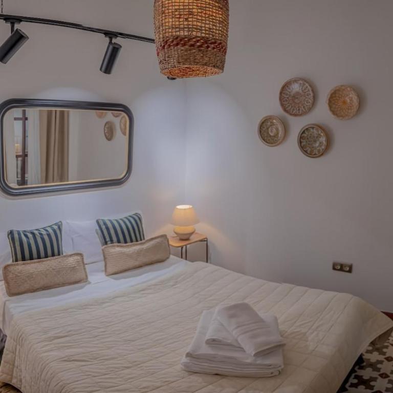 10Pax Terraza minipiscina-jacuzzi Parking free - Villa - 51