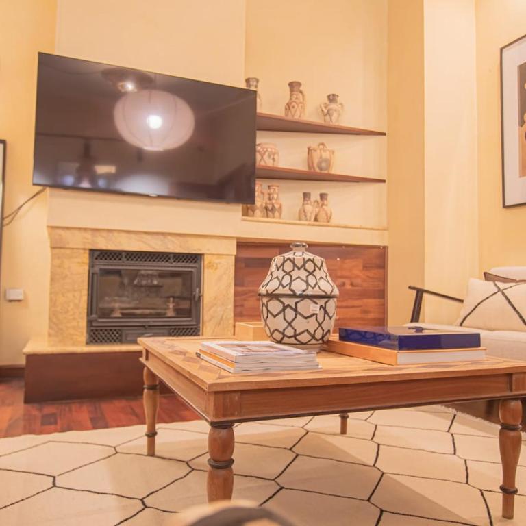10Pax Terraza minipiscina-jacuzzi Parking free - Villa - 50