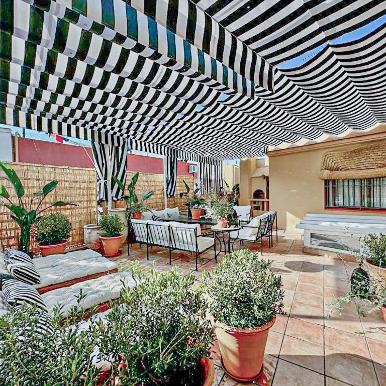 10Pax Terraza minipiscina-jacuzzi Parking free - Villa - 44