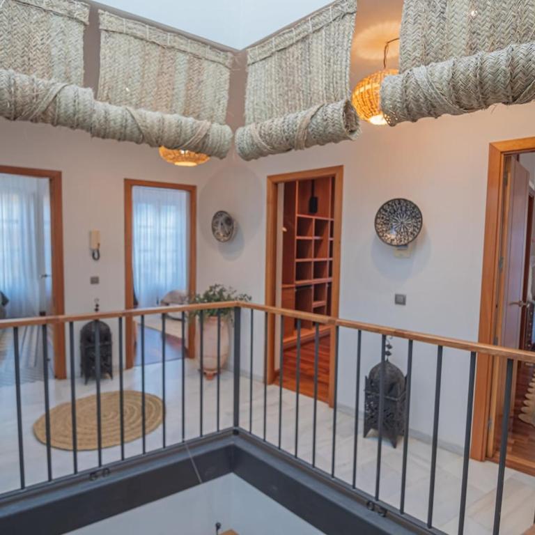 10Pax Terraza minipiscina-jacuzzi Parking free - Villa - 34