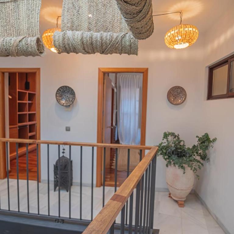 10Pax Terraza minipiscina-jacuzzi Parking free - Villa - 18