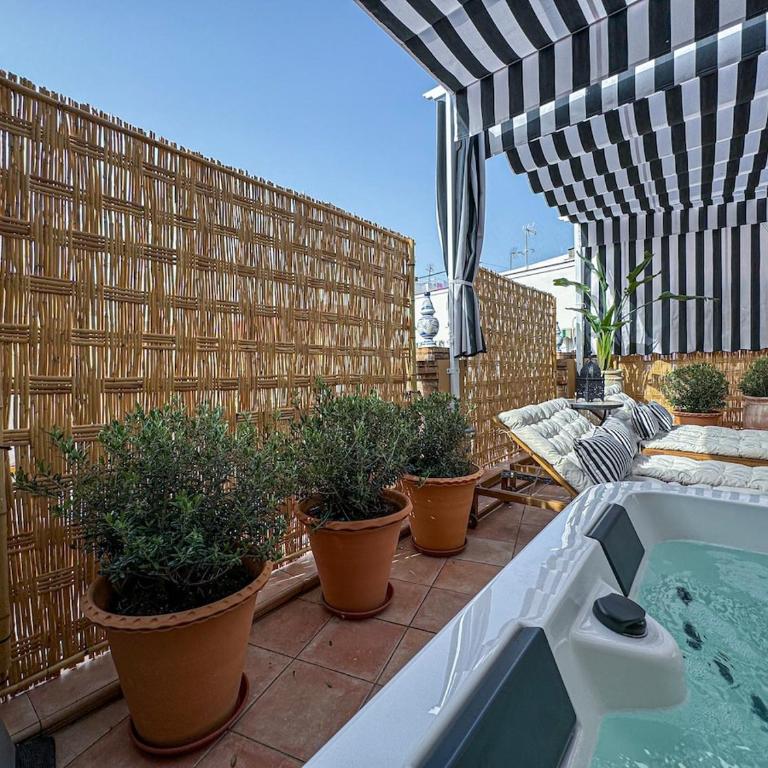 10Pax Terraza minipiscina-jacuzzi Parking free - Villa - 9