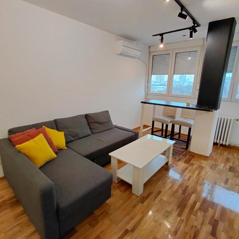 Fontana - One-Bedroom Apartment - 1