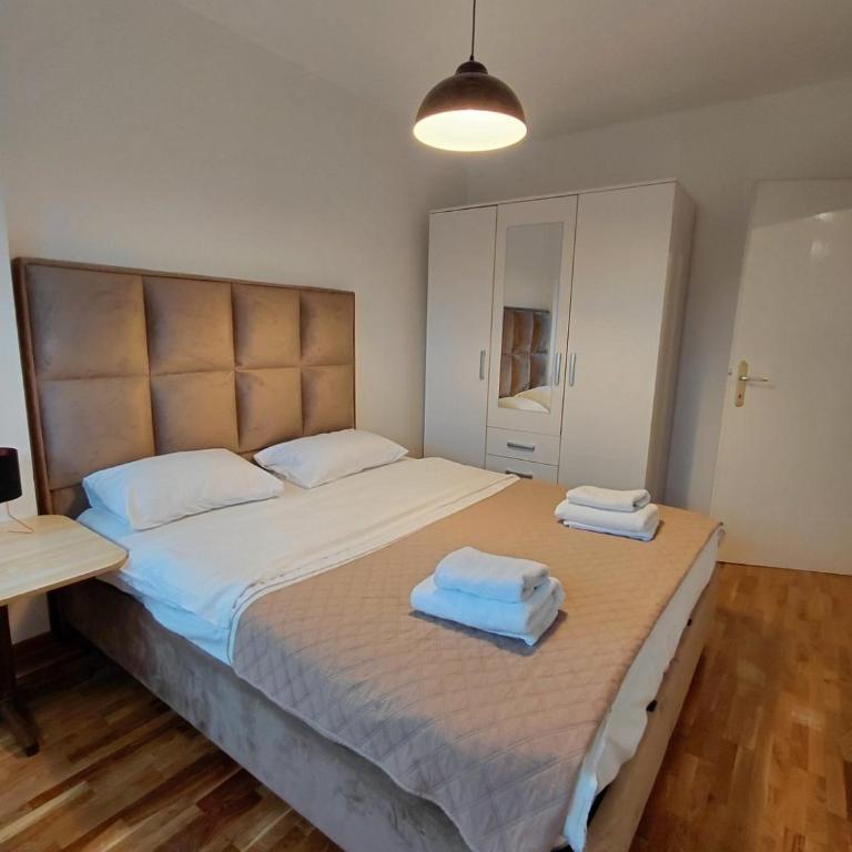 Fontana - One-Bedroom Apartment - 16