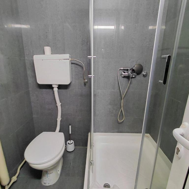 Fontana - One-Bedroom Apartment - 18