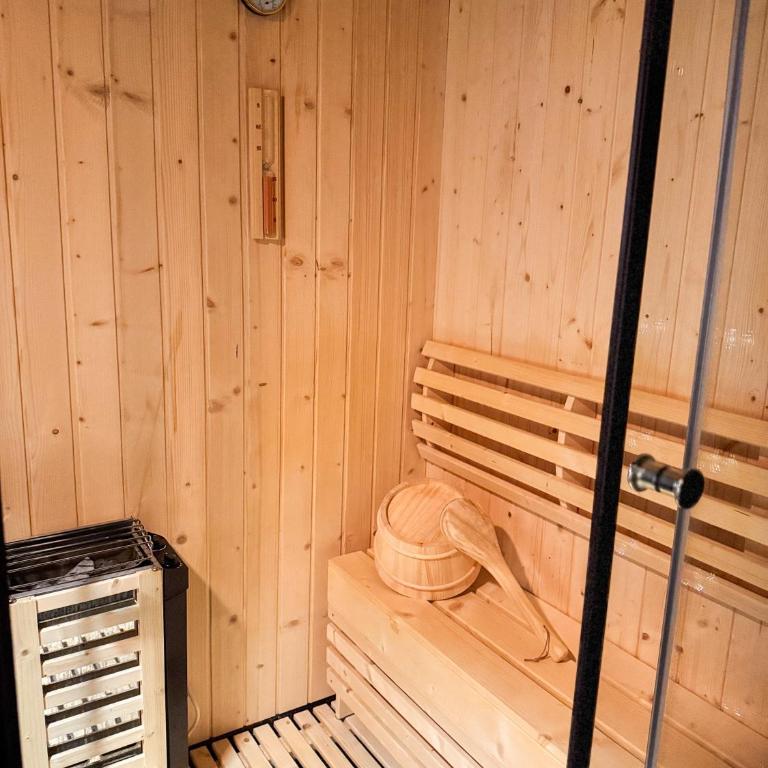 Jacuzzi privé, Sauna & Design Chic - Appartamento con 1 Camera da Letto - 11