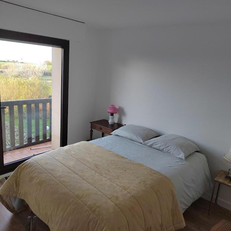 Charming beachfront apartment in Deauville - Two-Bedroom Apartment - 6
