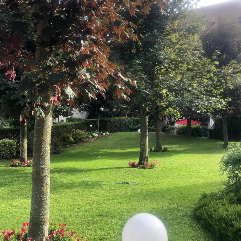 Charming beachfront apartment in Deauville - Two-Bedroom Apartment - 24