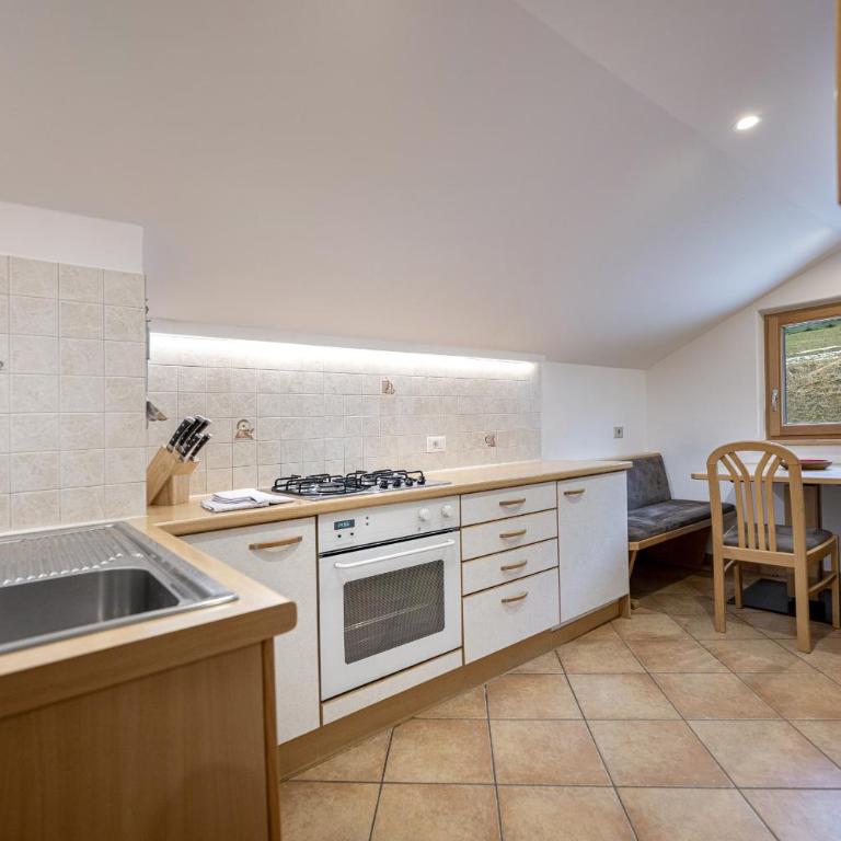 Apartments Trebe - Appartamento Familiare con 2 Camere da Letto e Vista - 18