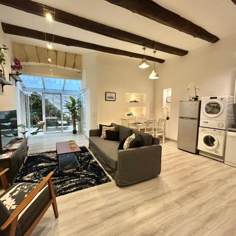Au cœur du Vieux-Port - Appartement cosy - 2 chambres avec sa cour privée - la Criée - Apartment mit 2 Schlafzimmern - 3
