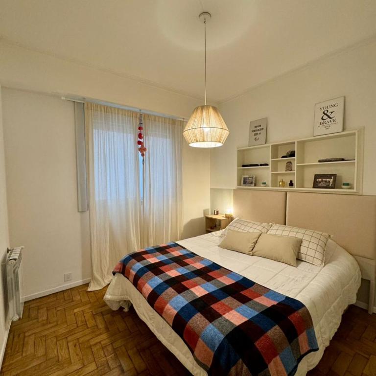 Departamento con vista a plaza Colon y playa - Two-Bedroom Apartment - 15