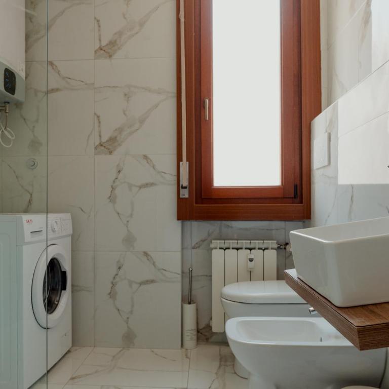 La Finestra sulla Piazza - Appartamento con 2 Camere da Letto - 18