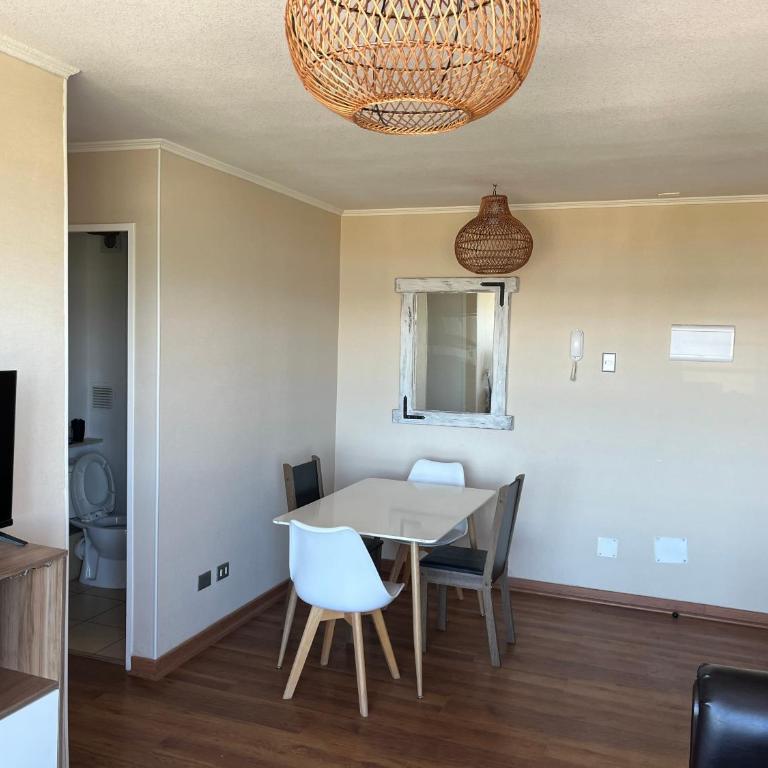 Apartamento en Concepción con vista al Biobío - Three-Bedroom Apartment - 9