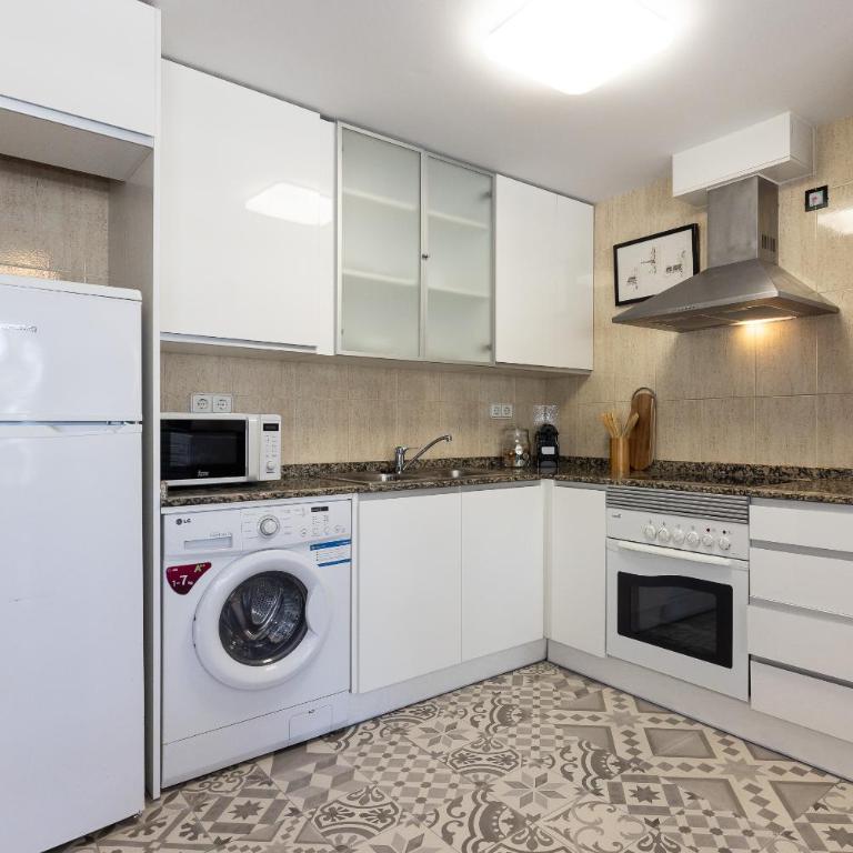 UHC Rodas Apartments - Apartamento de 2 dormitorios con vistas - 9