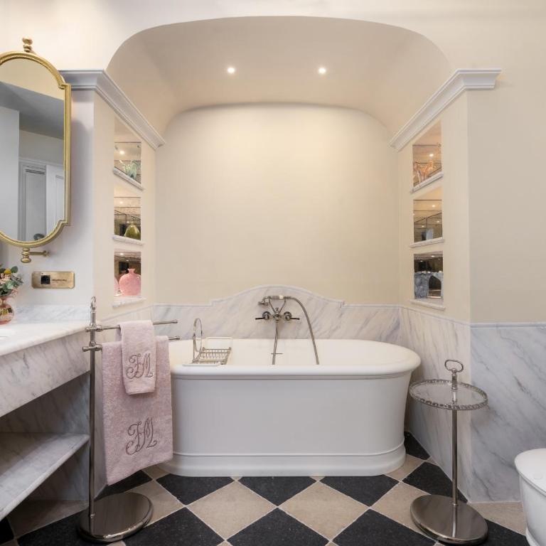 Dimora dell' Arcangelo La Residenza - Four-Bedroom Luxury Apartment - 32