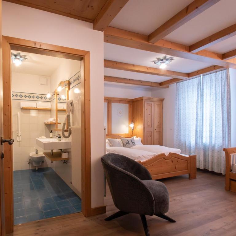 Kaiserkrone Chalet & Spa - Deluxe Zimmer (2 Erwachsene & 1 Kind) - 3