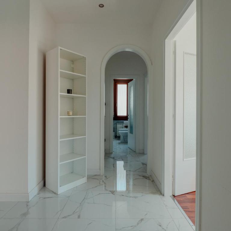 La Finestra sulla Piazza - Appartamento con 2 Camere da Letto - 22