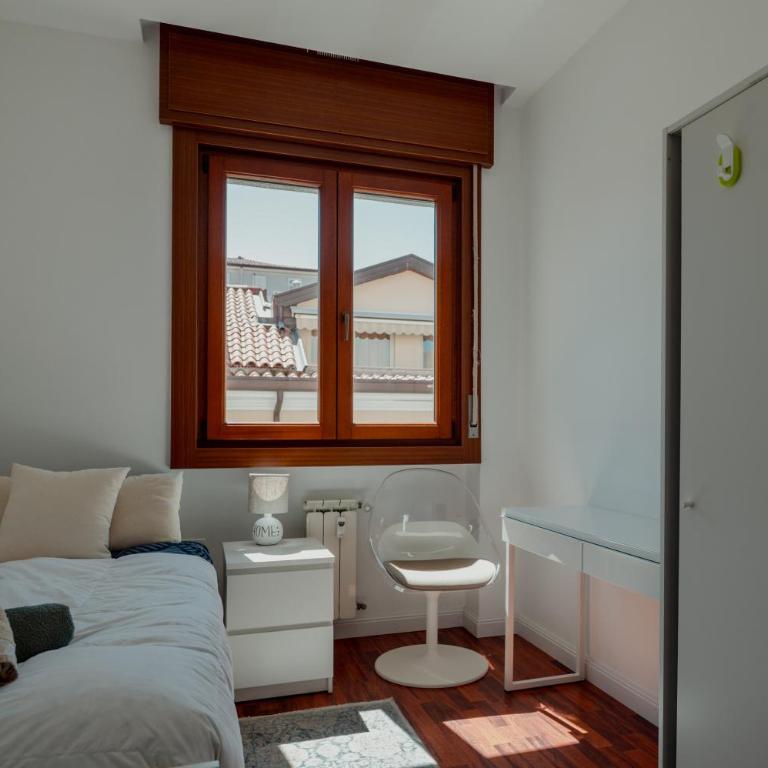 La Finestra sulla Piazza - Appartamento con 2 Camere da Letto - 7