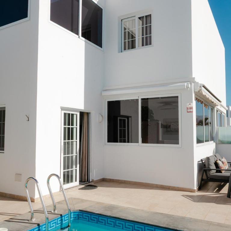 Exceptional villa with private pool - Two-Bedroom House - 12