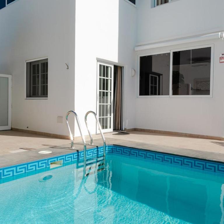 Exceptional villa with private pool - Two-Bedroom House - 14