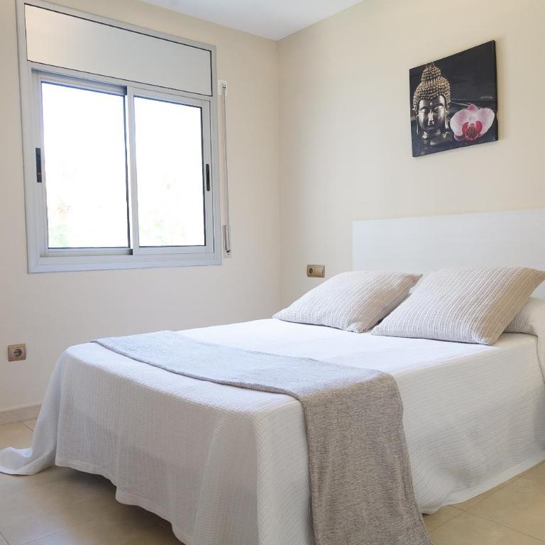 UHC Rodas Apartments - Apartamento de 3 dormitorios con vistas - 10