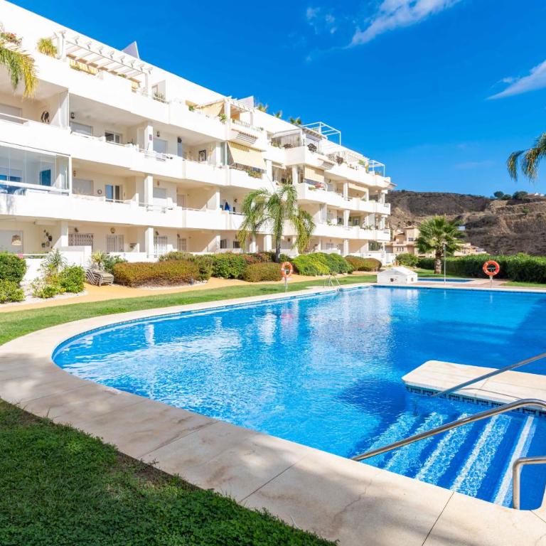 Bella Vista - Apartamento de 2 dormitorios con terraza y vistas al mar - 2