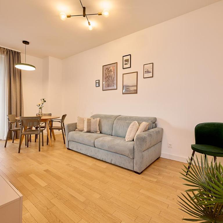 Skyline Sunset - One-Bedroom Superior Apartment - 20
