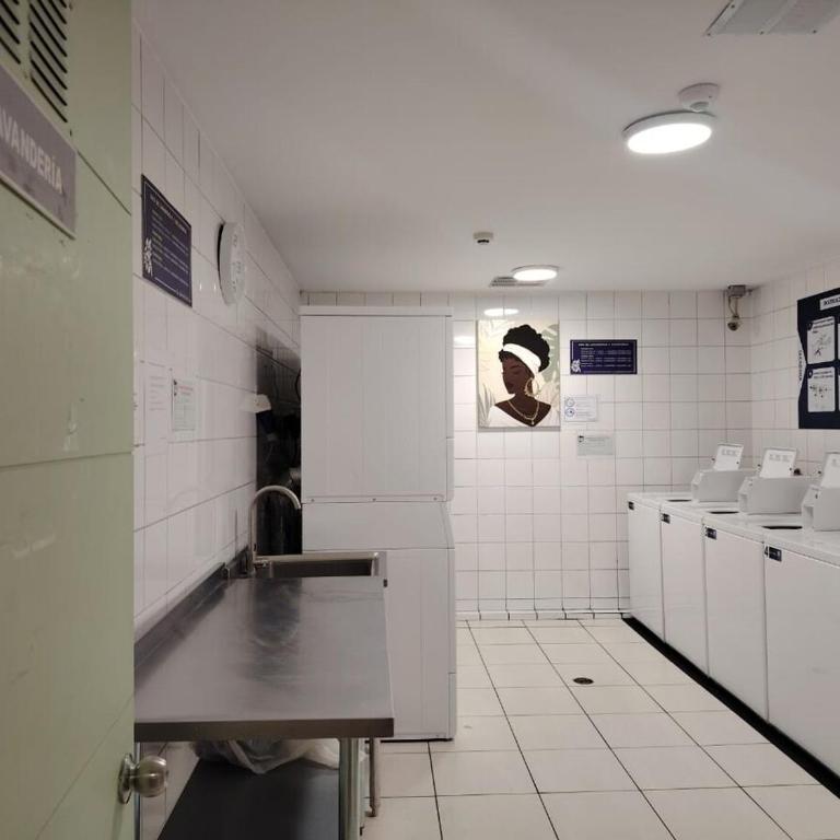 Refugio creativo Free Parking 1BR, Metro, TV - One-Bedroom Apartment - 11