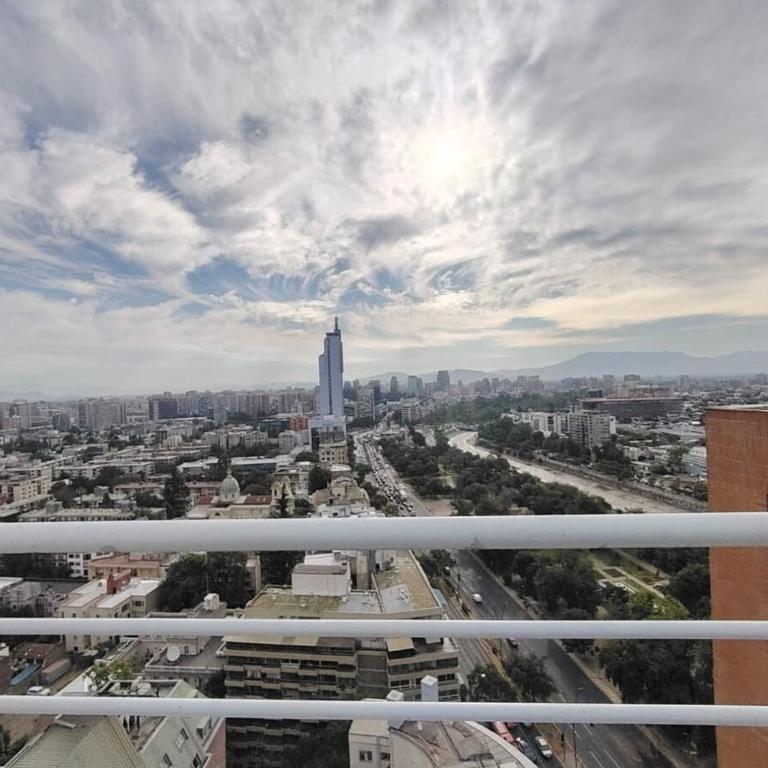 Refugio creativo Free Parking 1BR, Metro, TV - One-Bedroom Apartment - 25