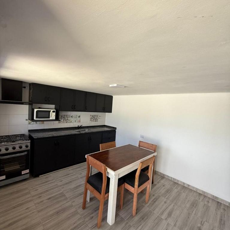 La Gringa - Four-Bedroom House - 6