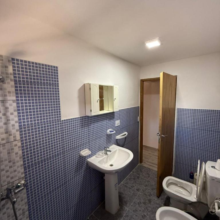 La Gringa - Four-Bedroom House - 19