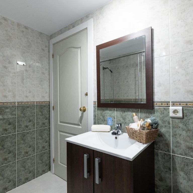 UHC Rodas Apartments - Apartamento de 2 dormitorios con vistas - 21