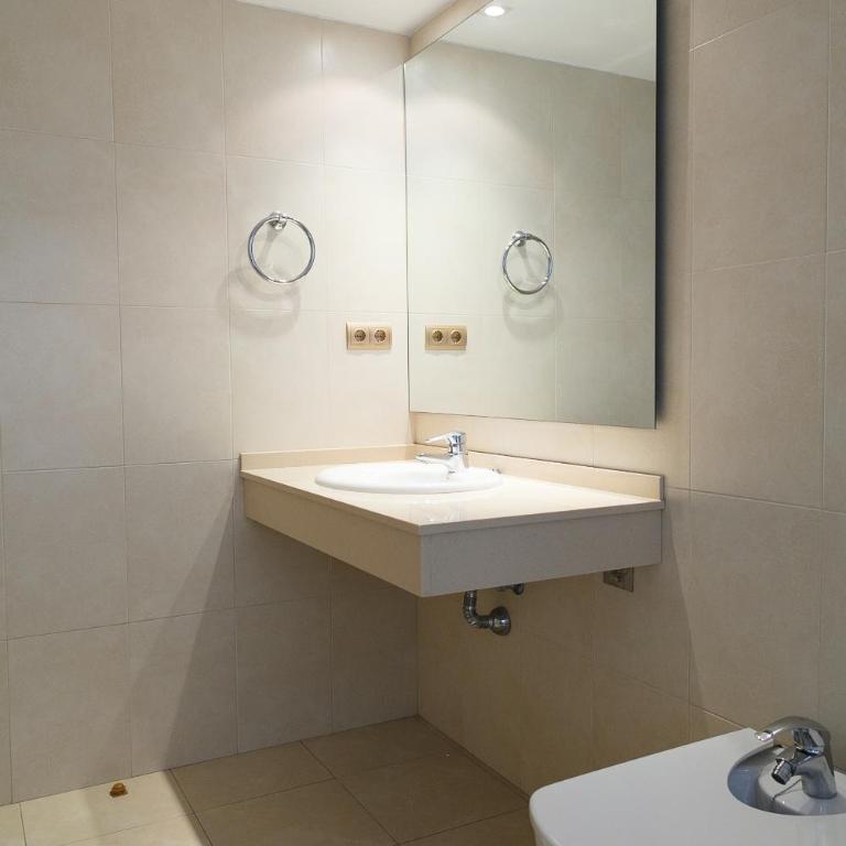 UHC Rodas Apartments - Apartamento de 3 dormitorios con vistas - 26