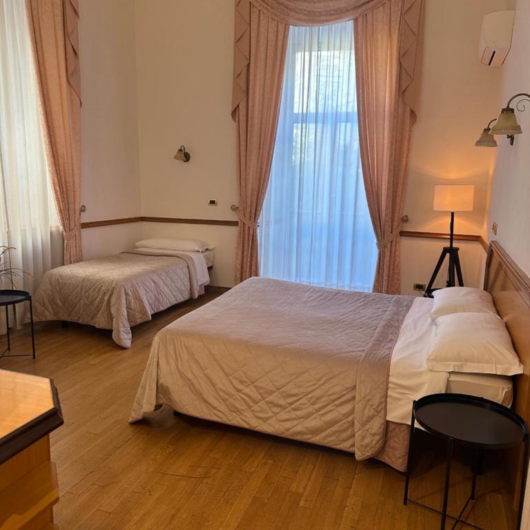 Green Hotel - Triple Room with Garden View - 5