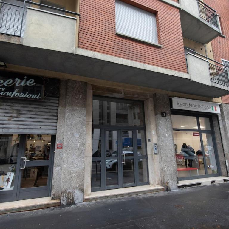 Bright large apartment in Milan - Appartamento con 1 Camera da Letto - 2