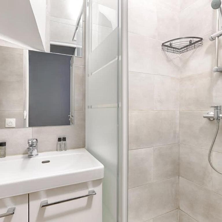 Studio au coeur du Marais - Appartement - 9