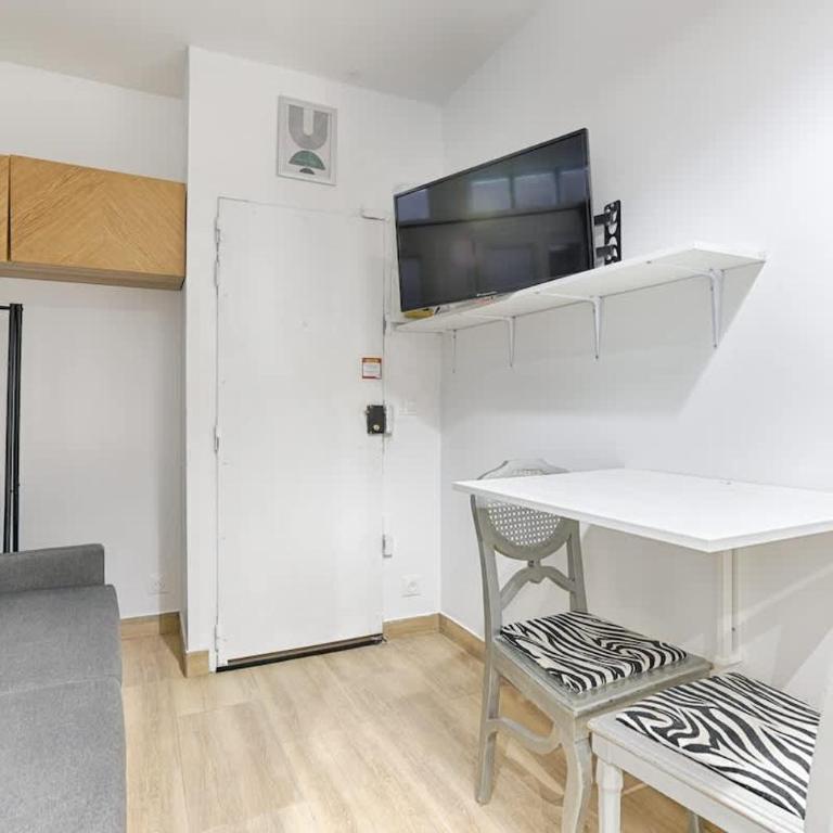 Studio au coeur du Marais - Appartement - 11