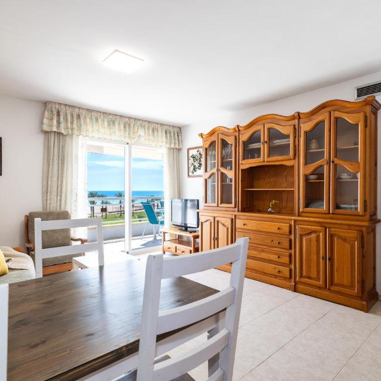 UHC Mar Internum Apartments - Two-Bedroom Apartment with Sea View - 6