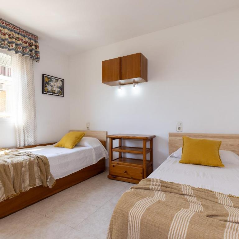 UHC Mar Internum Apartments - Two-Bedroom Apartment with Sea View - 17