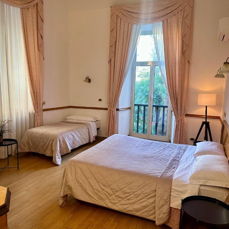 Green Hotel - Triple Room with Garden View - 11