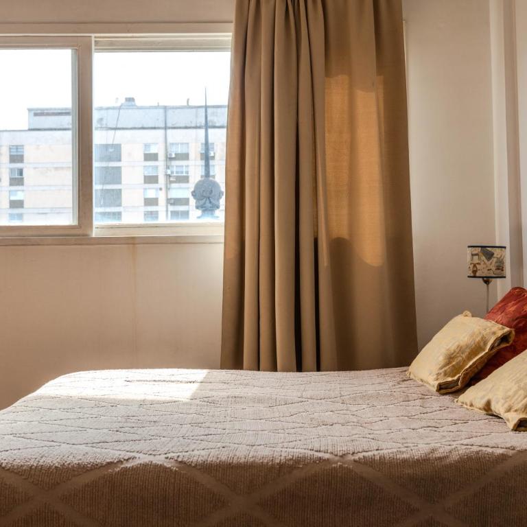 Amplio Monoambiente En el Corazon De La Ciudad - One-Bedroom Apartment - 15