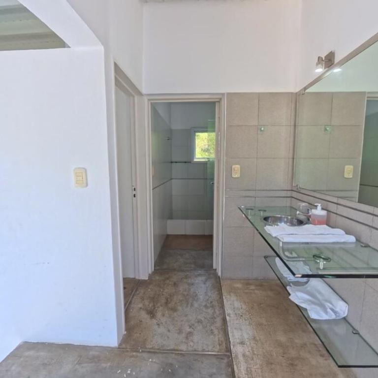 Zeus - Three-Bedroom House - 25