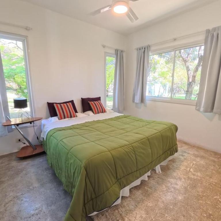 Zeus - Three-Bedroom House - 32