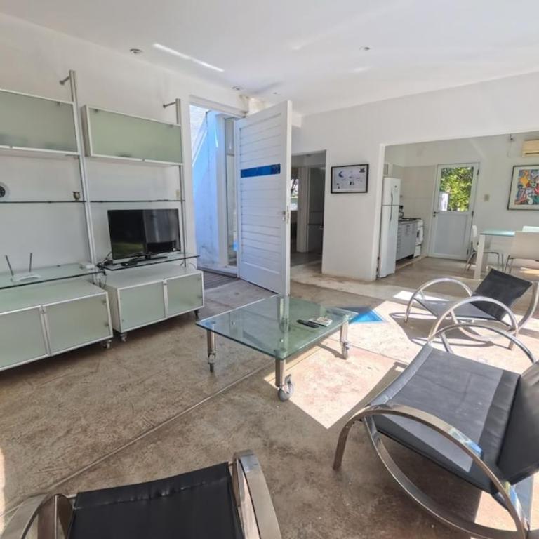 Zeus - Three-Bedroom House - 39